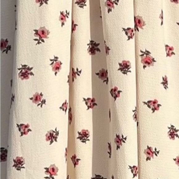 CLEARANCE!!! Everly Floral maxi ~ Size XS - Picture 5 of 8